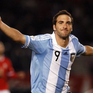 开云-双线狂飙，科维托娃温网鏖战与JackeyLove时空激战背后的胜负哲学，双线狂飙，科维托娃温网鏖战与JackeyLove时空激战背后的胜负哲学